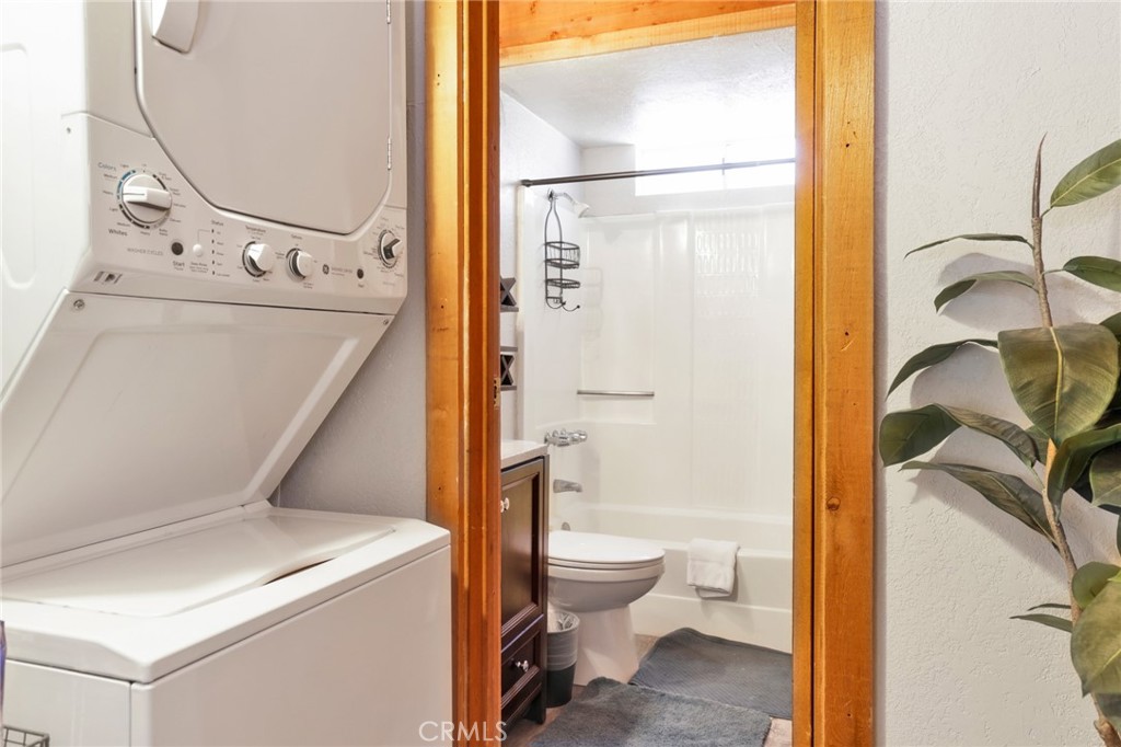 42575 Cedar Avenue Property Photo 10