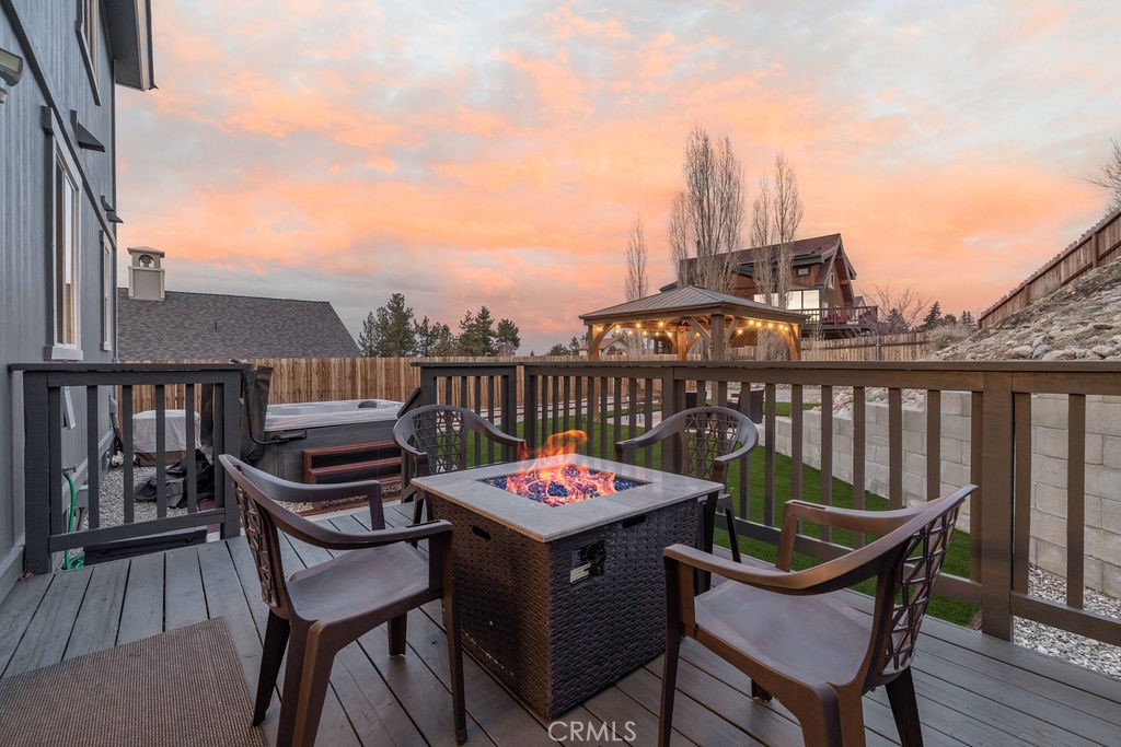 222 Crimson Circle Property Photo 6