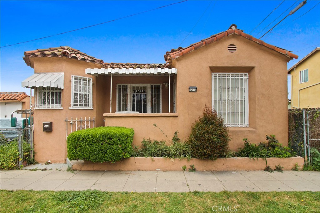 159 E 105th Street Property Photo