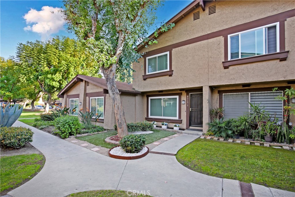 8515 Elburg Street B Property Photo