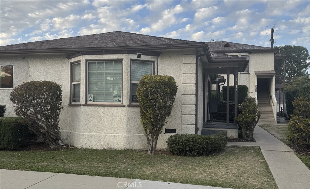5245 E Carson Street Property Photo
