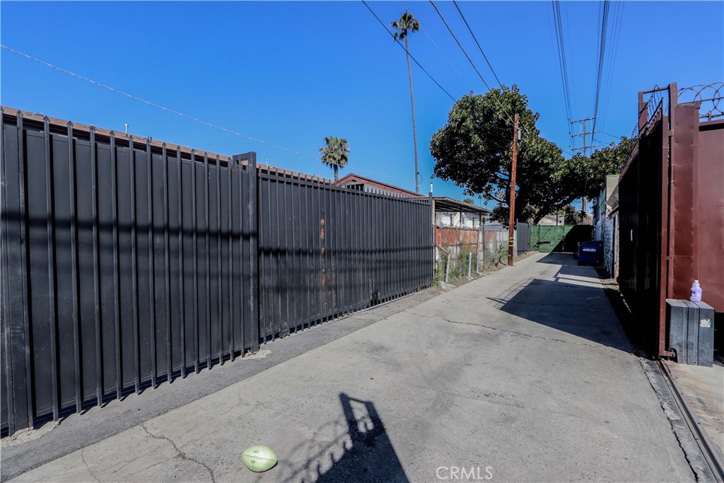7111 S Broadway Property Photo 56