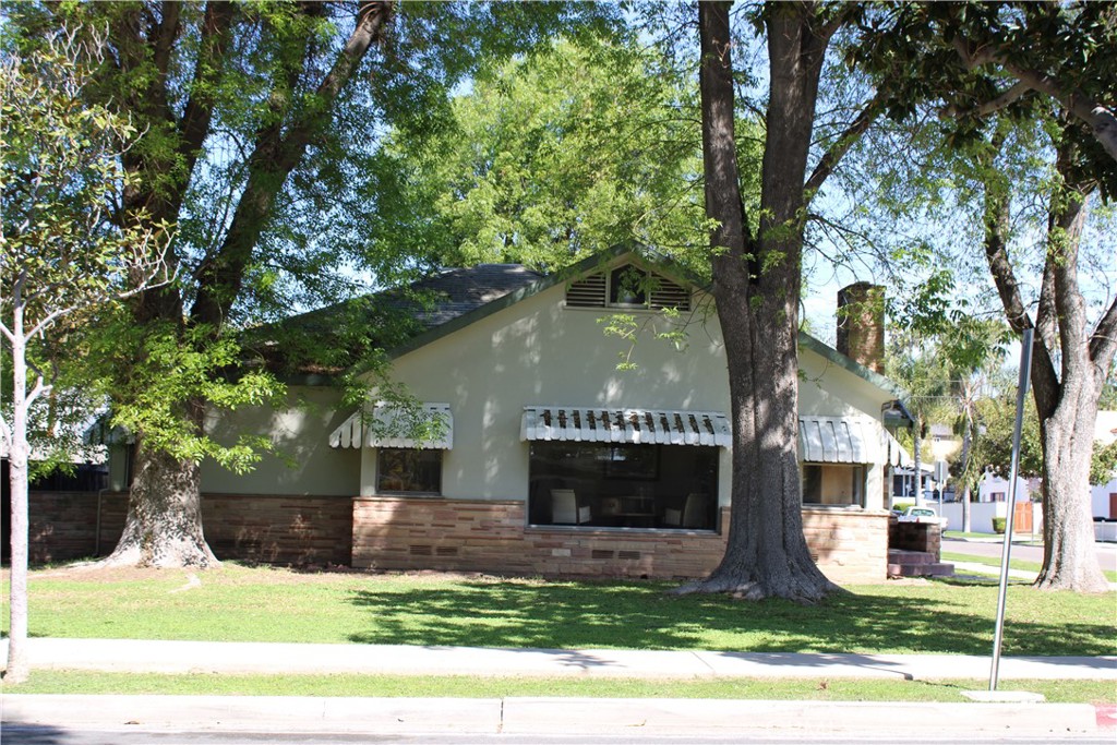 301 Malvern Avenue Property Photo