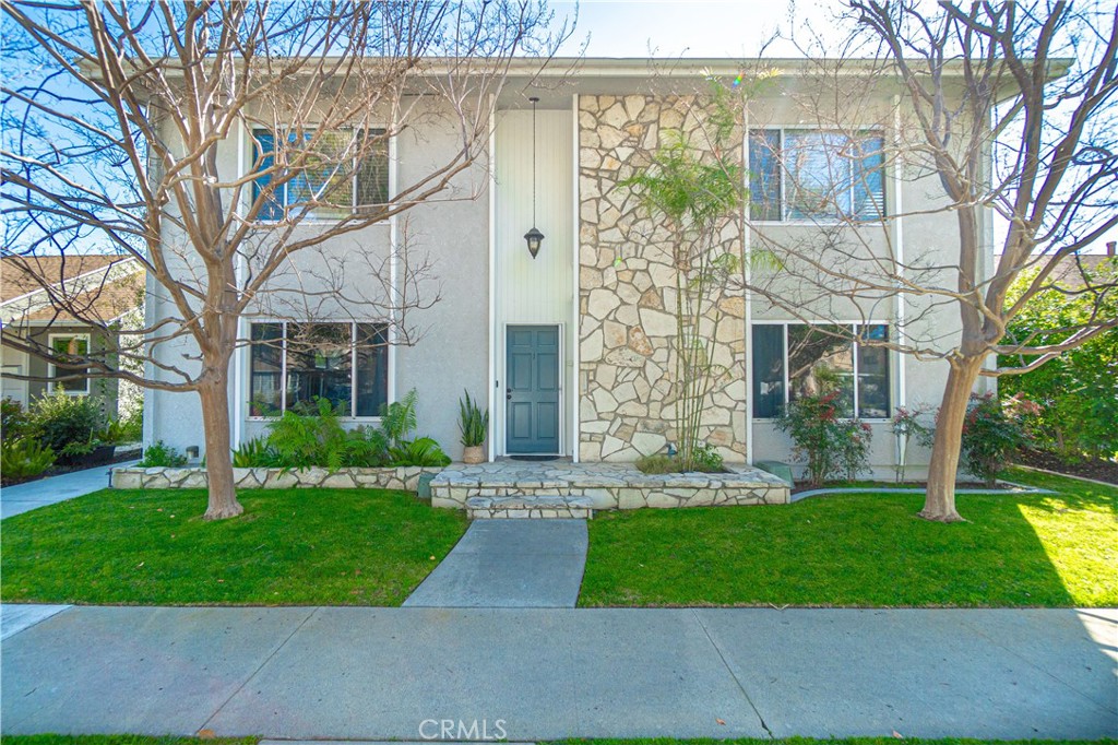 90815 Real Estate Listings Main Image