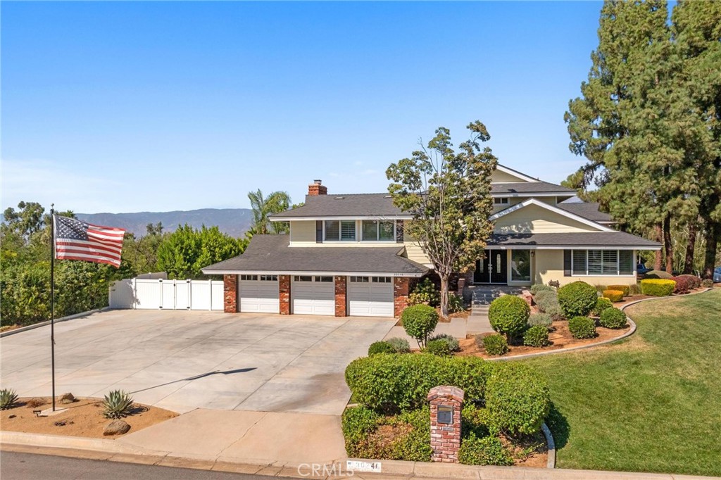 30746 E Sunset Drive S Property Photo 1
