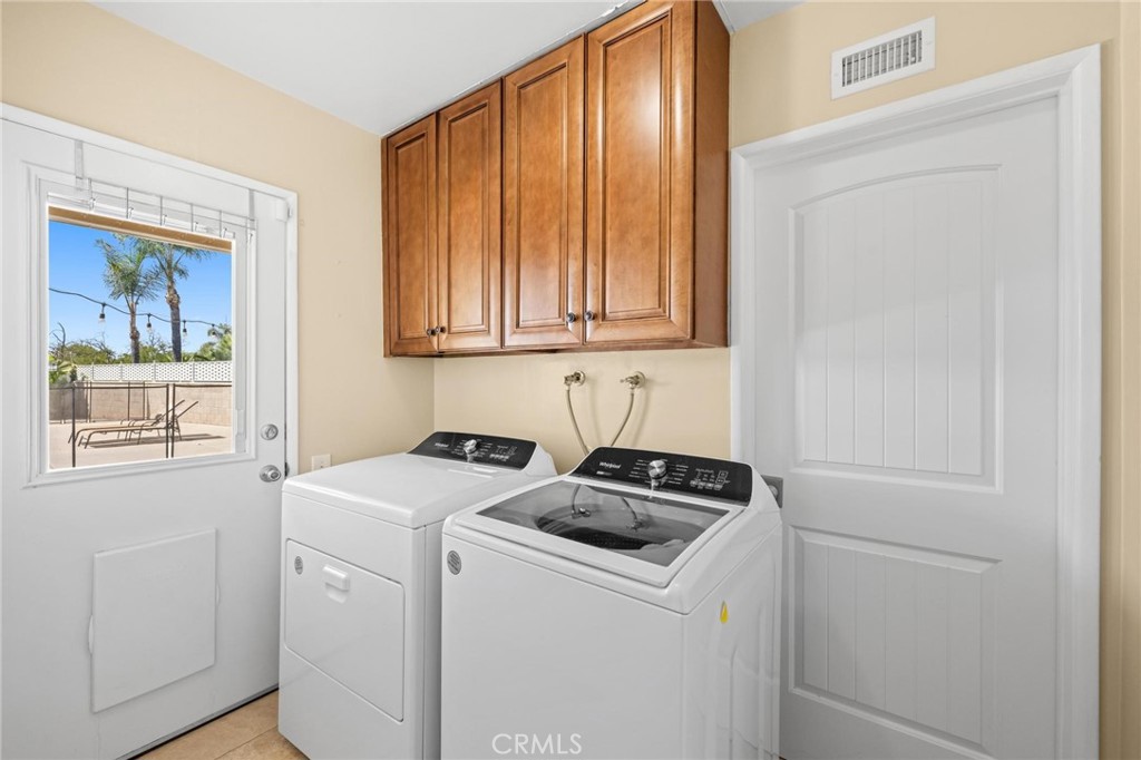 30746 E Sunset Drive S Property Photo 25