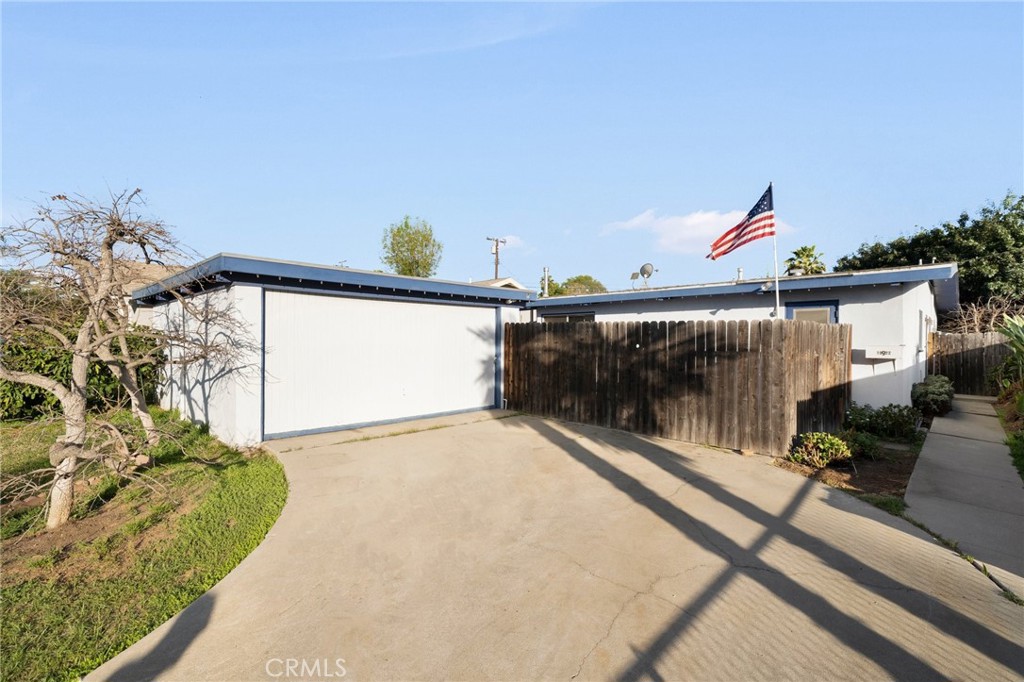 10922 Homage Avenue Property Photo