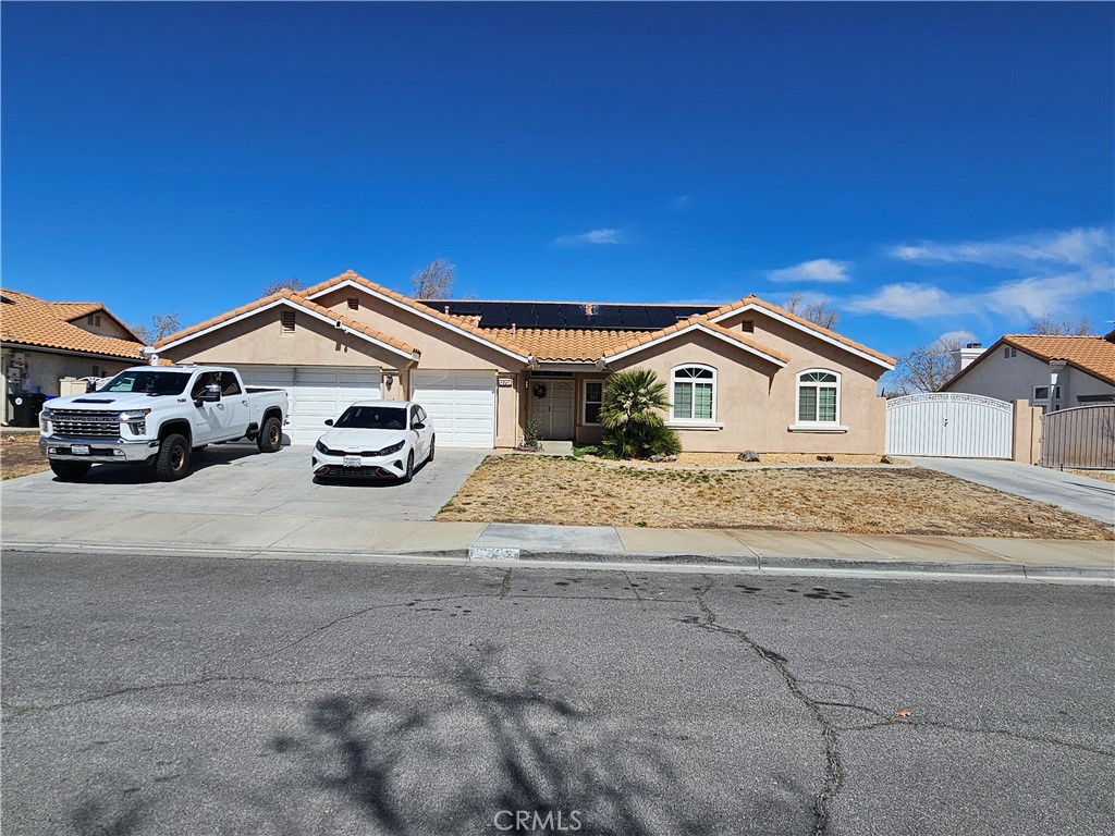 12738 Via Posada Court Property Photo