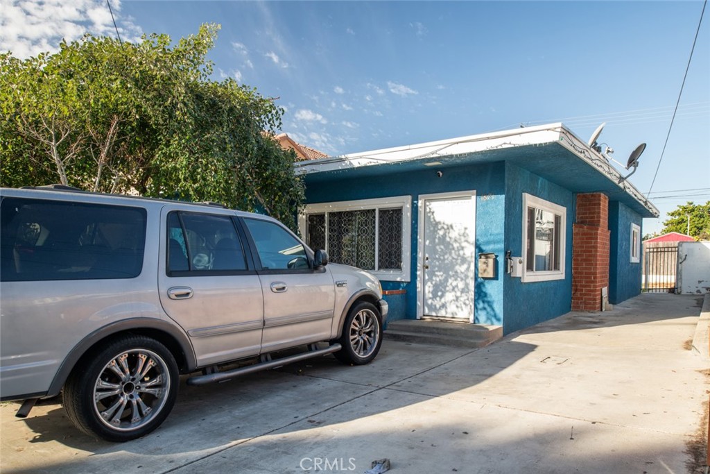 1871 Junipero Avenue A Property Photo