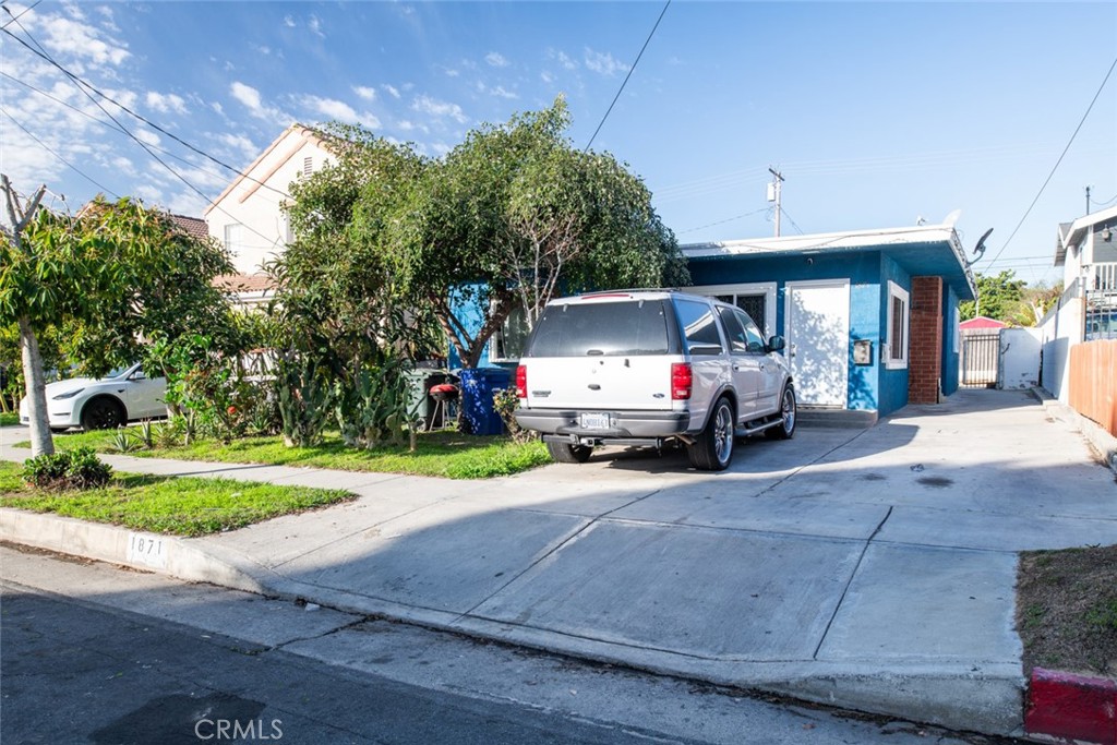 1871 Junipero Avenue A Property Photo 4