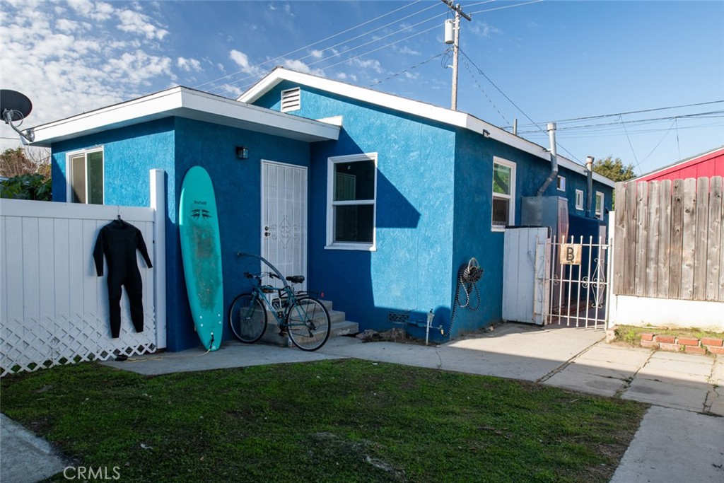 1871 Junipero Avenue A Property Photo 6