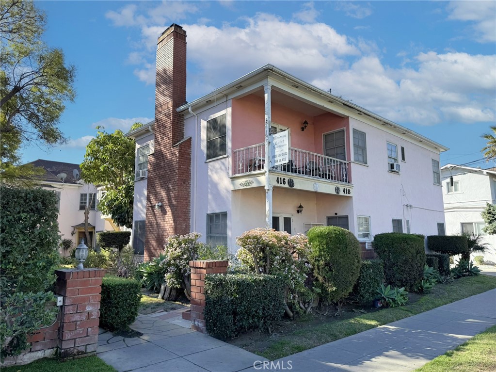 416 422 E Windsor Road Property Photo 2