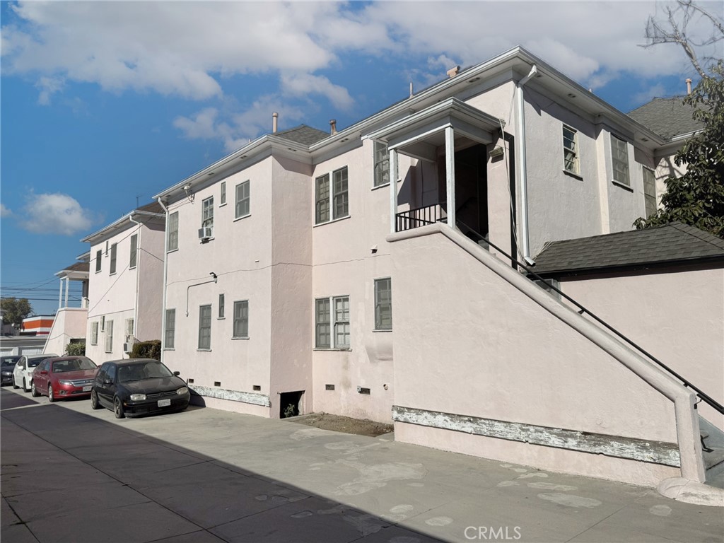 416 422 E Windsor Road Property Photo 8