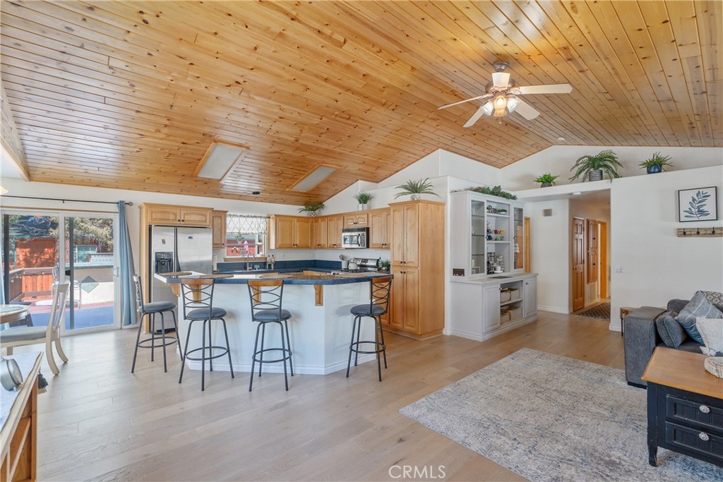 537 E Fairway Blvd Property Photo 14