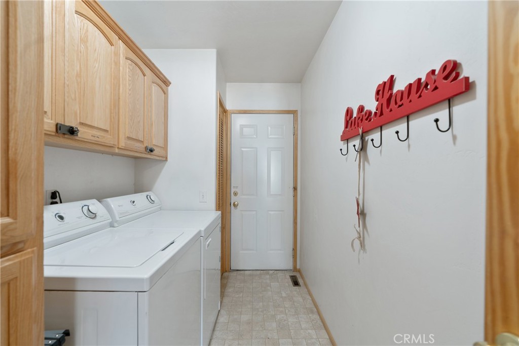 537 E Fairway Blvd Property Photo 25
