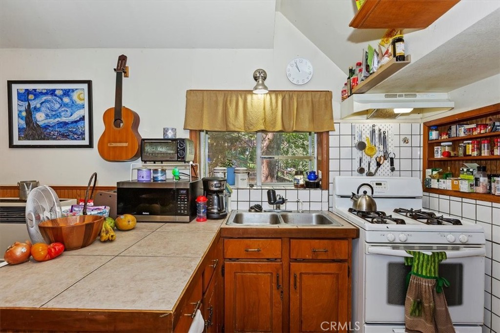 735 Ca-138 Property Photo 10