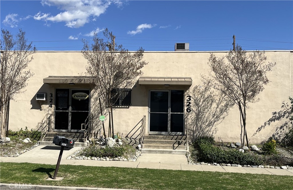324 S Motor Avenue Property Photo