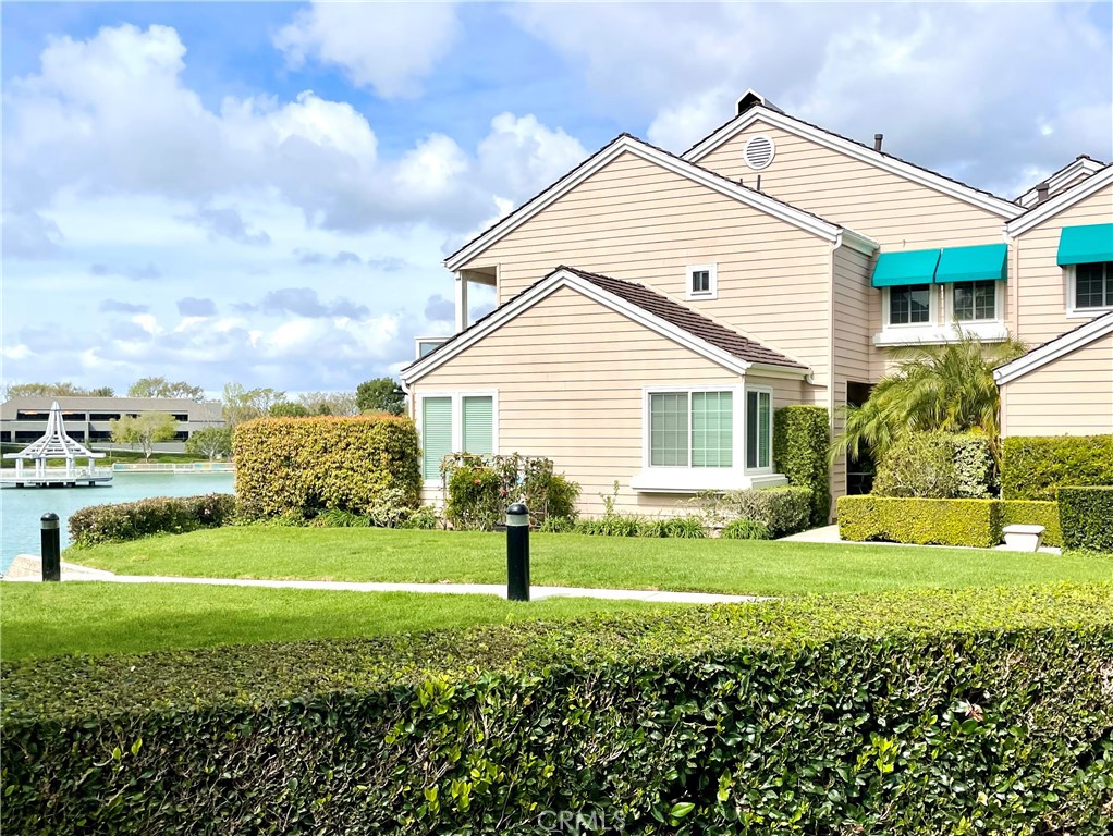 15 Lakefront 13 Property Photo