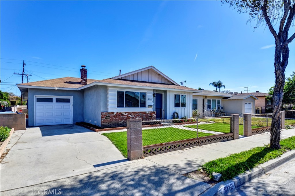 9112 Danby Avenue Property Photo