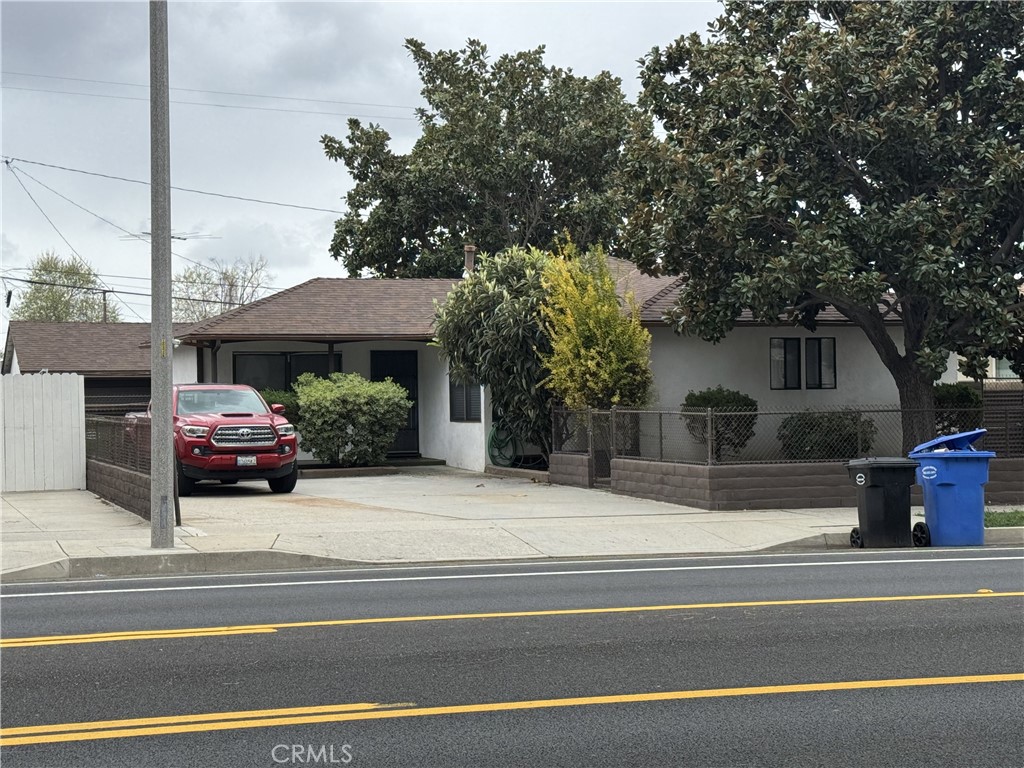 9234 Mills Avenue Property Photo