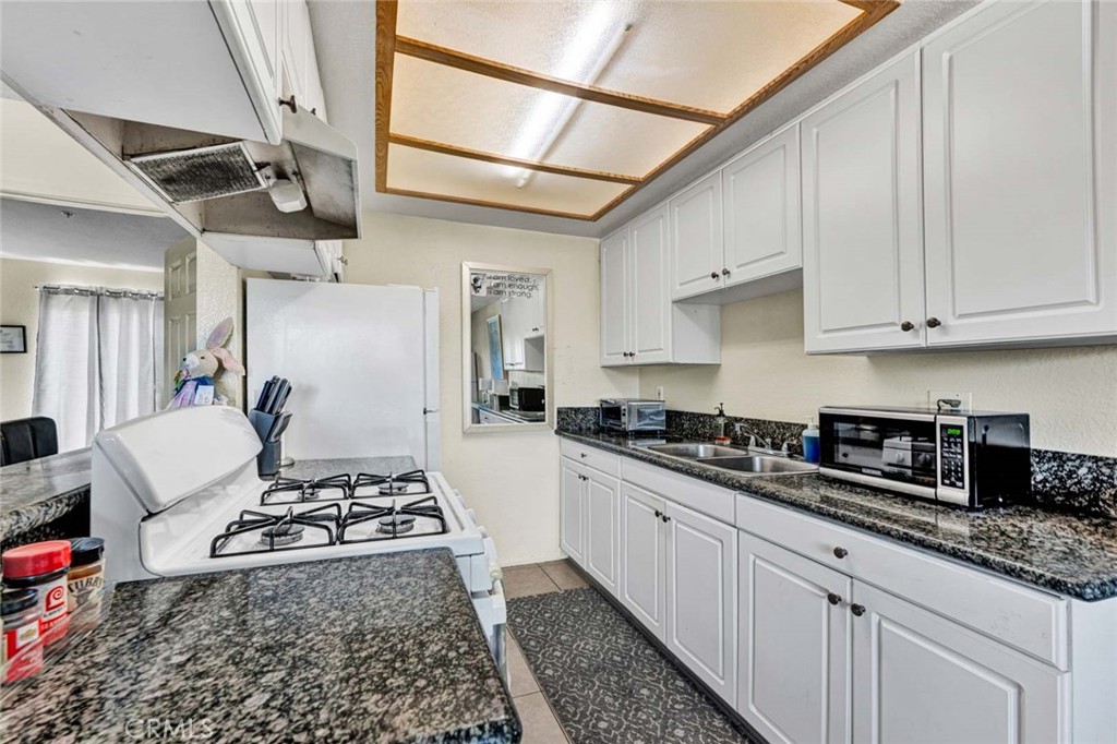 1015 N Parton Street Property Photo 17