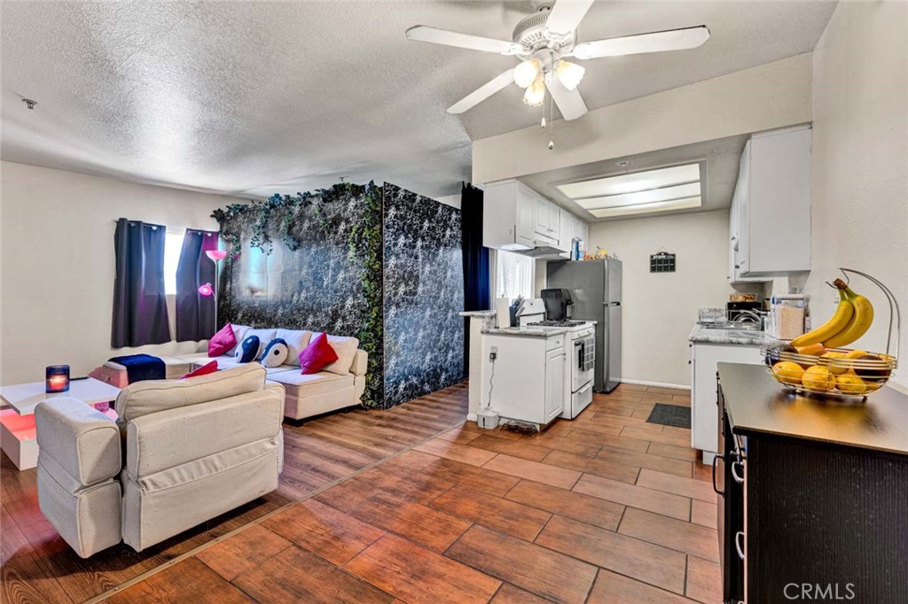 1015 N Parton Street Property Photo 30