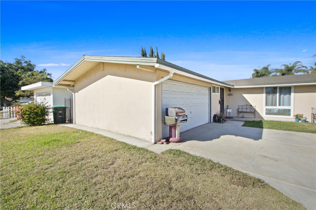 2425 W Palm Avenue Property Photo