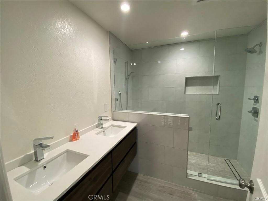 8661 Beechwood Drive Property Photo 2