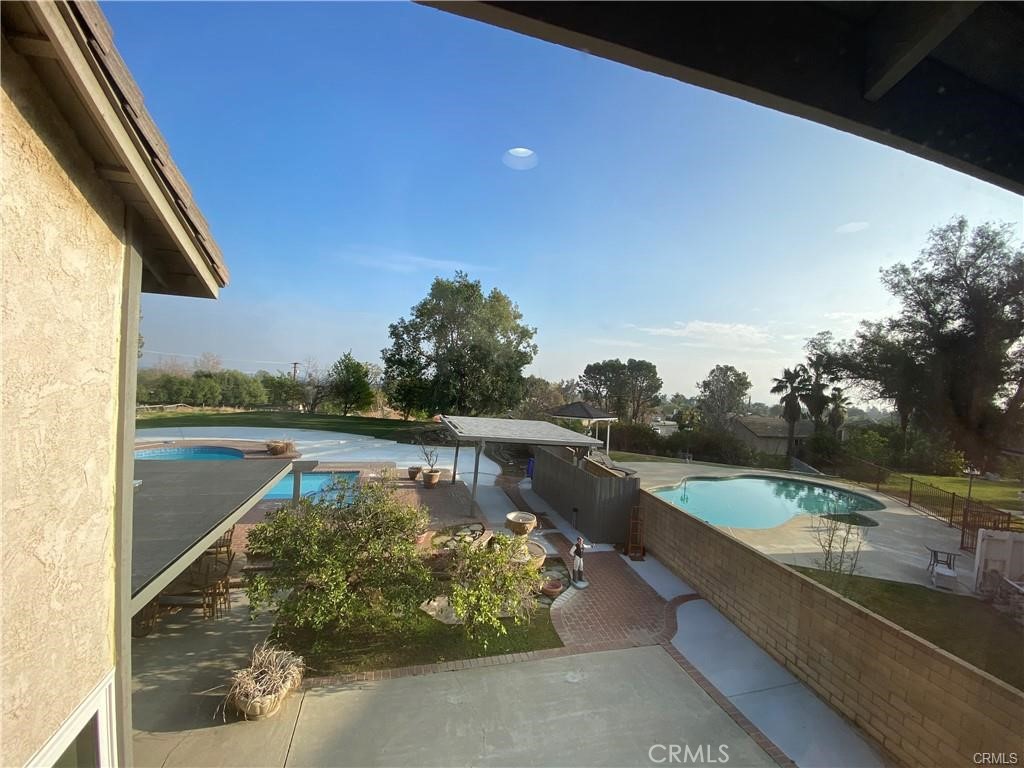 8661 Beechwood Drive Property Photo 42