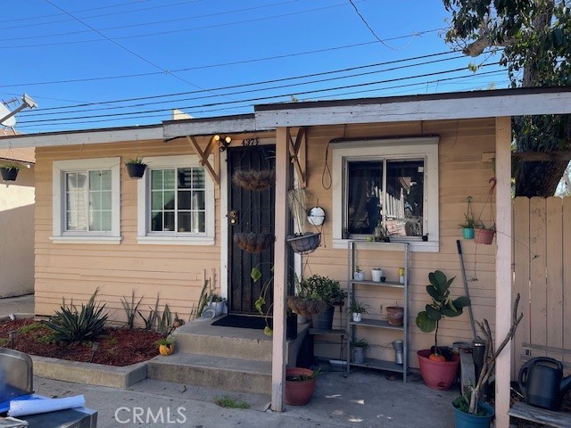 435 S Ross Street Property Photo 3