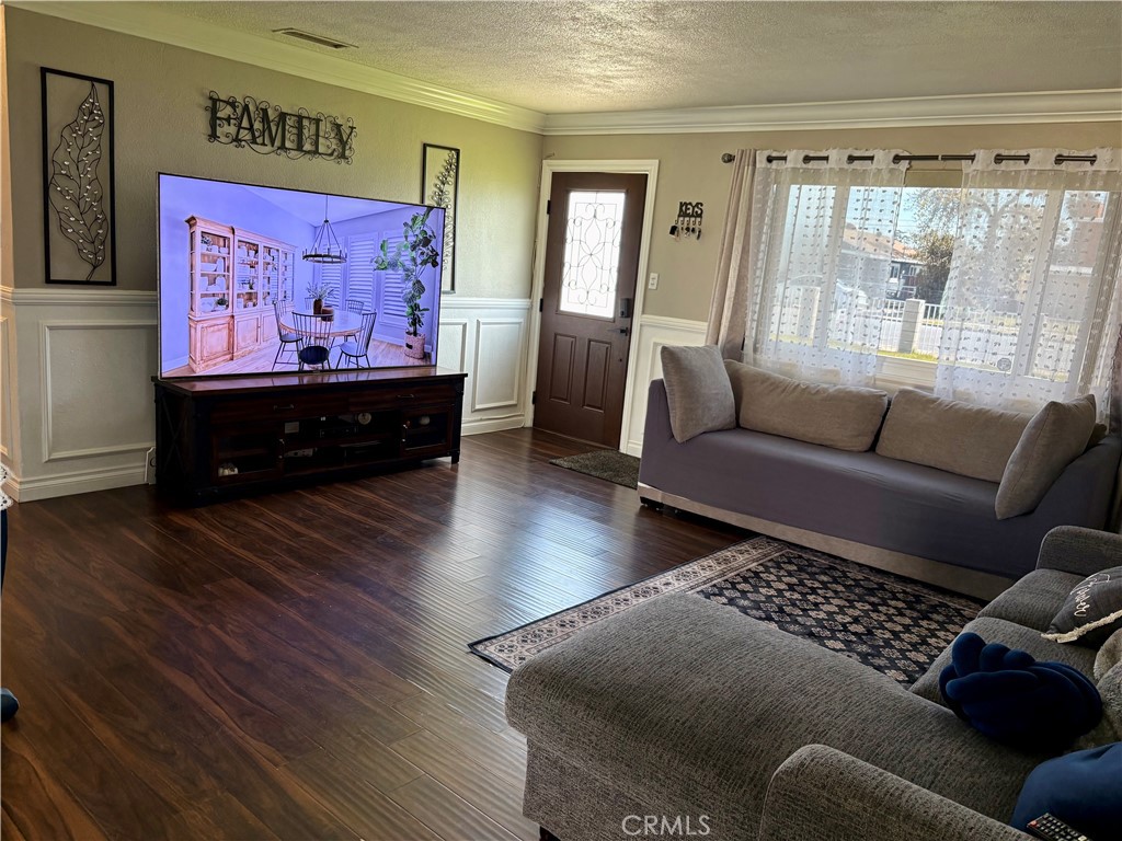 26732 Cypress Street Property Photo 9