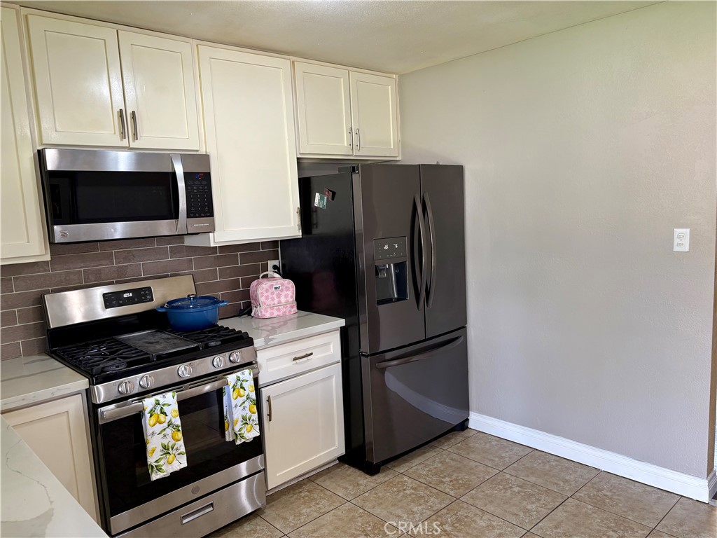 26732 Cypress Street Property Photo 15