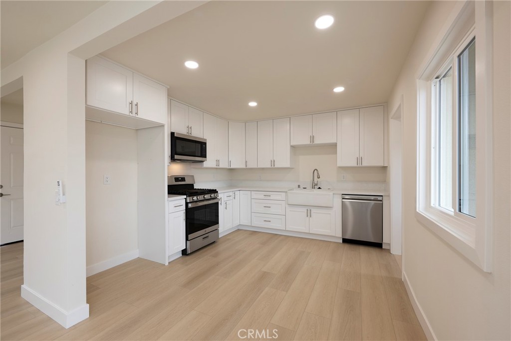 2511 W Conley Avenue Property Photo