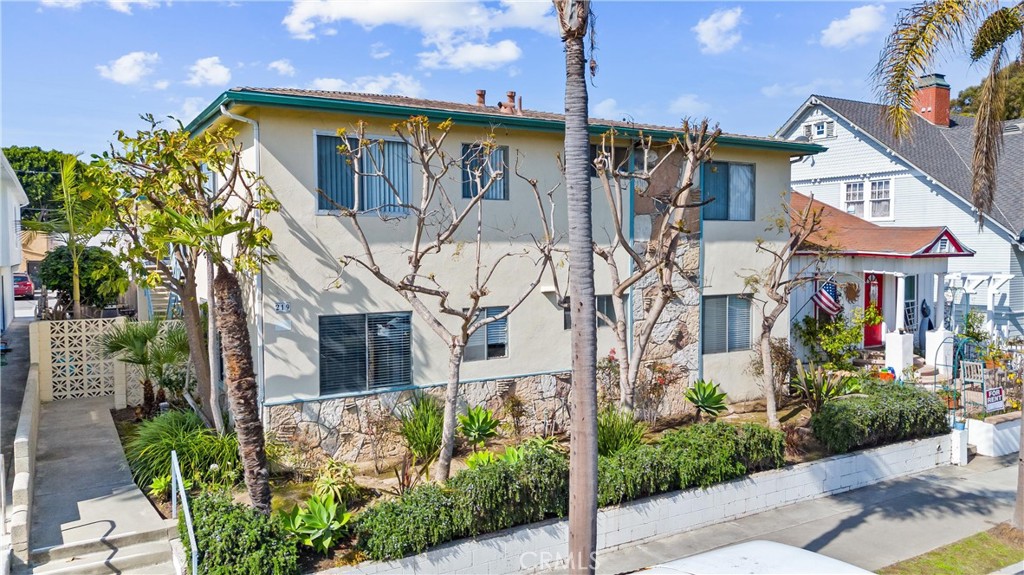 219 10th Street Property Photo
