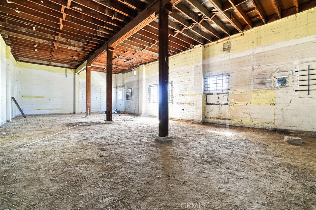 23535 Crest Forest Drive Property Photo 7