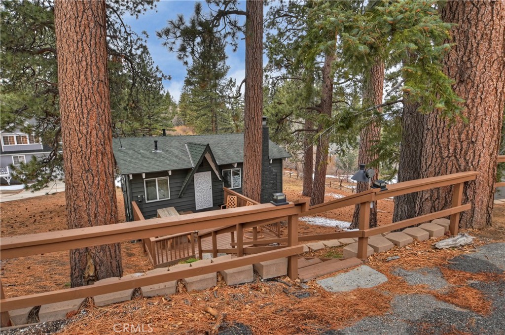924 Knickerbocker Road Property Photo 4