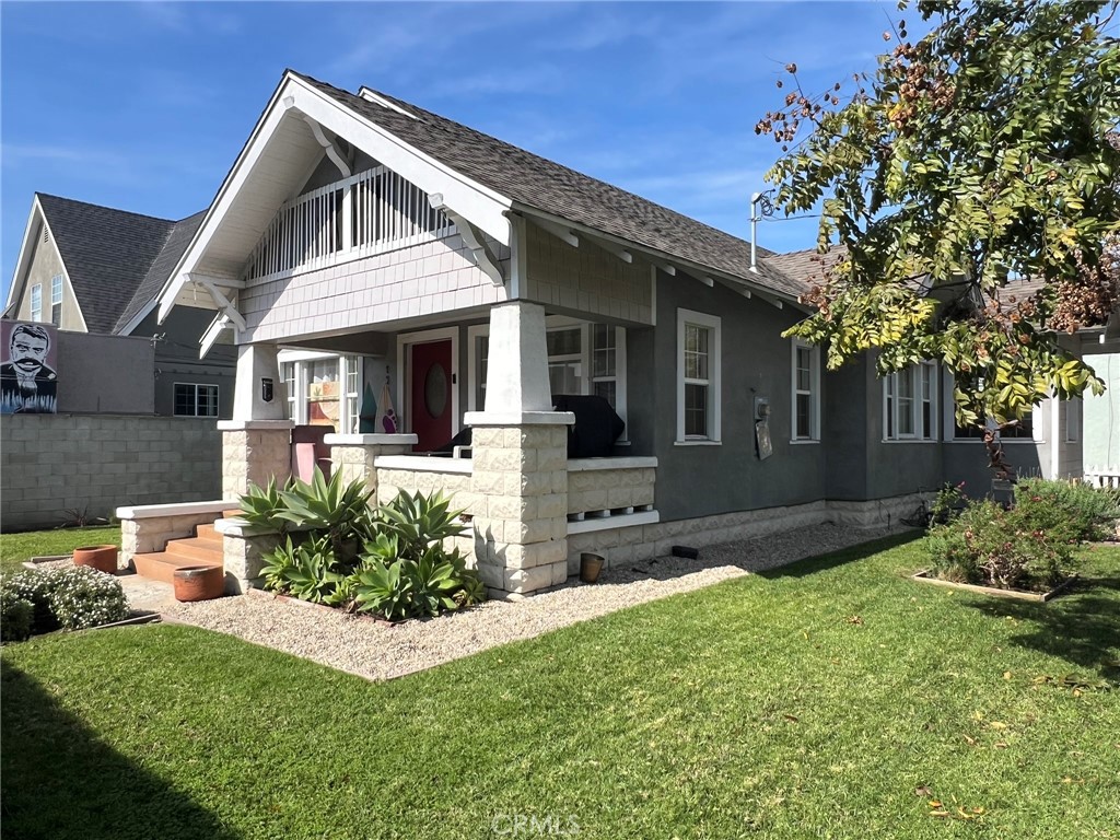 1545 E 4th Street Property Photo 1