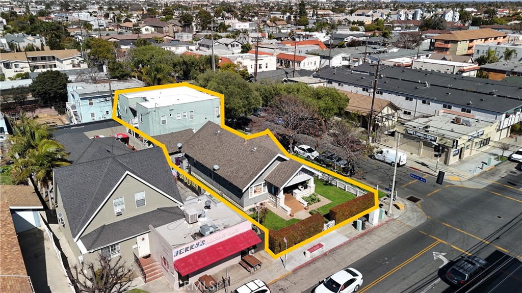 1545 E 4th Street Property Photo 8