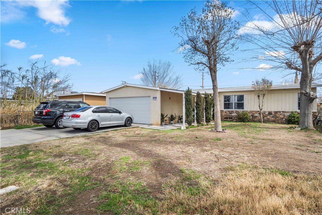 45314 11th Street W Property Photo