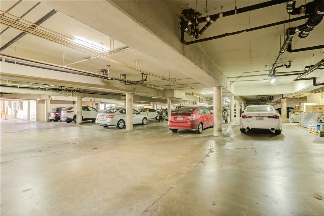 165 N Michigan Avenue Property Photo 15