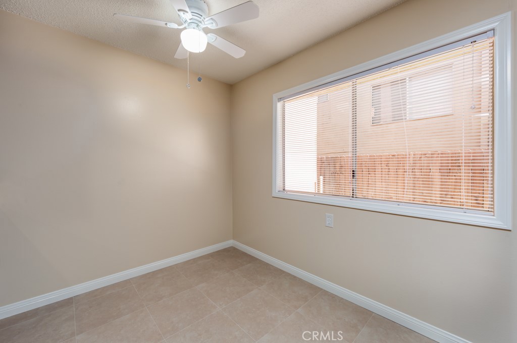 1271 E 7th Street Property Photo 14