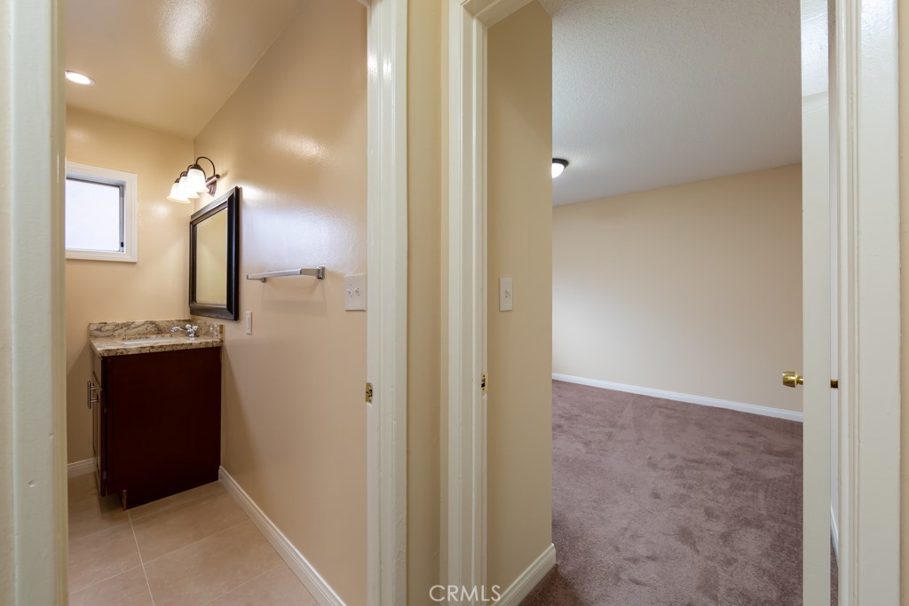 1271 E 7th Street Property Photo 16