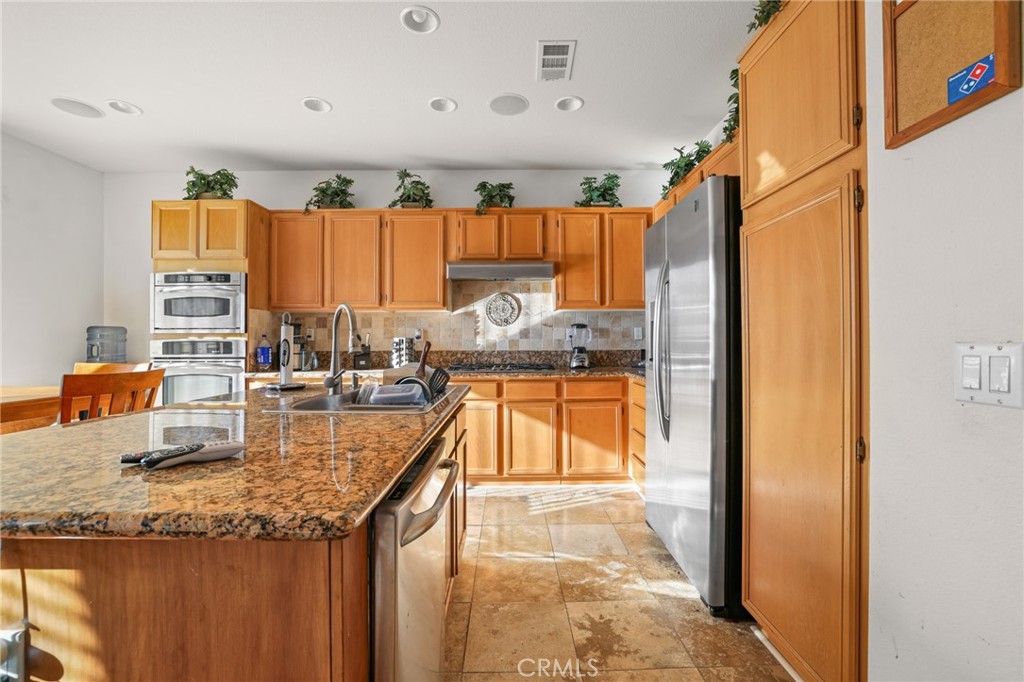 15246 Arcadian Street Property Photo 9