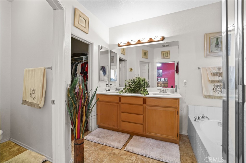 15246 Arcadian Street Property Photo 12