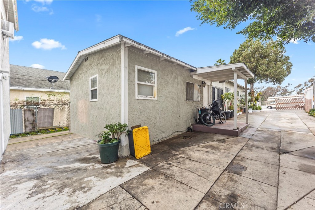 2424 West Boulevard Property Photo 6