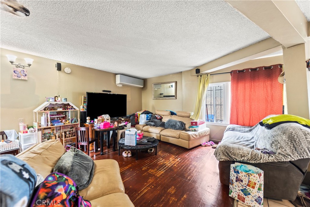 2424 West Boulevard Property Photo 11