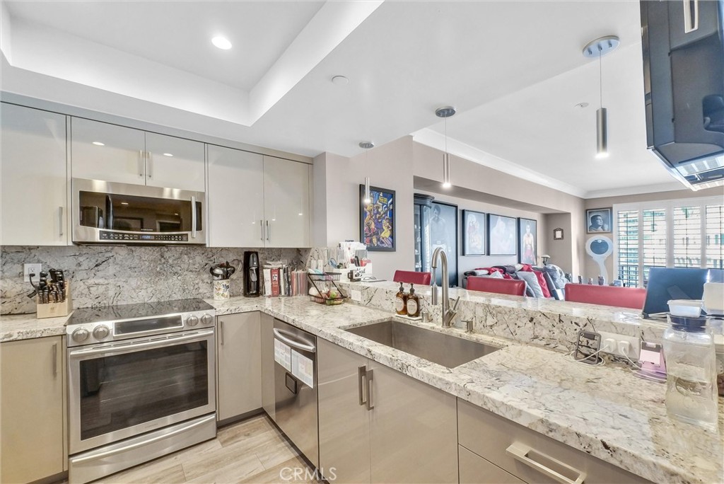 850 E Ocean Boulevard 1506 Property Photo 9