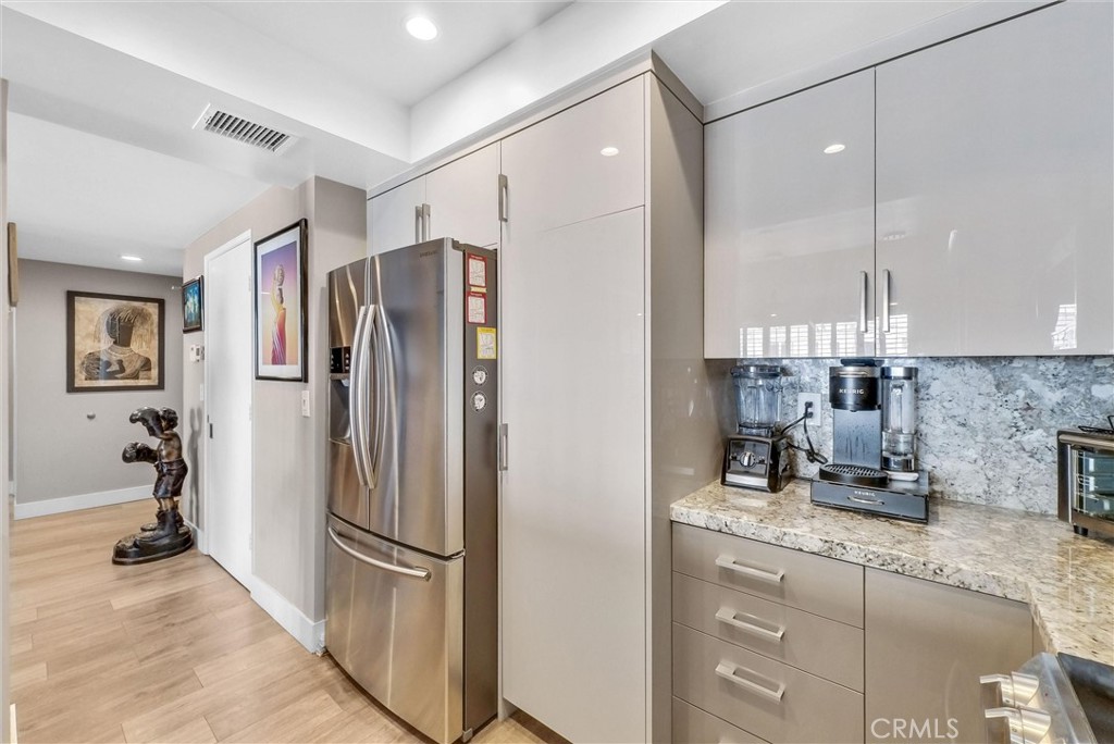 850 E Ocean Boulevard 1506 Property Photo 11