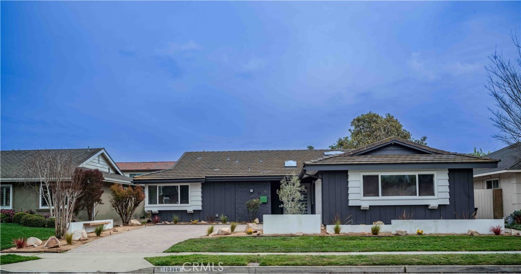 10360 El Monterey Avenue Property Photo
