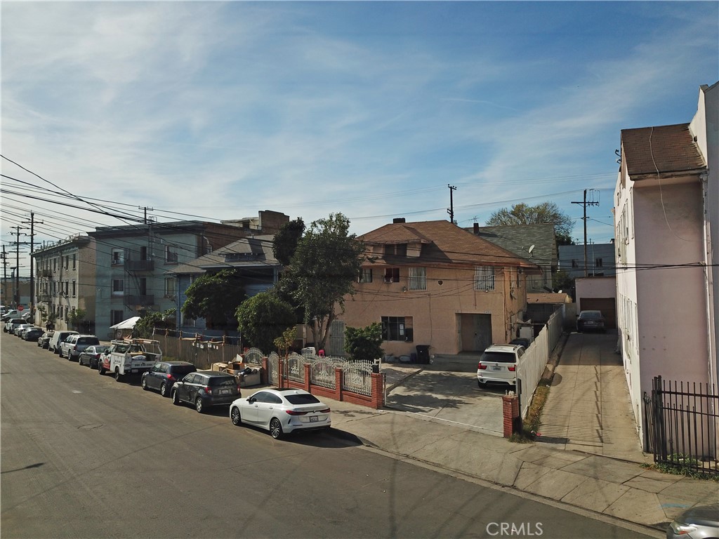1421 Courtland Avenue Property Photo 2